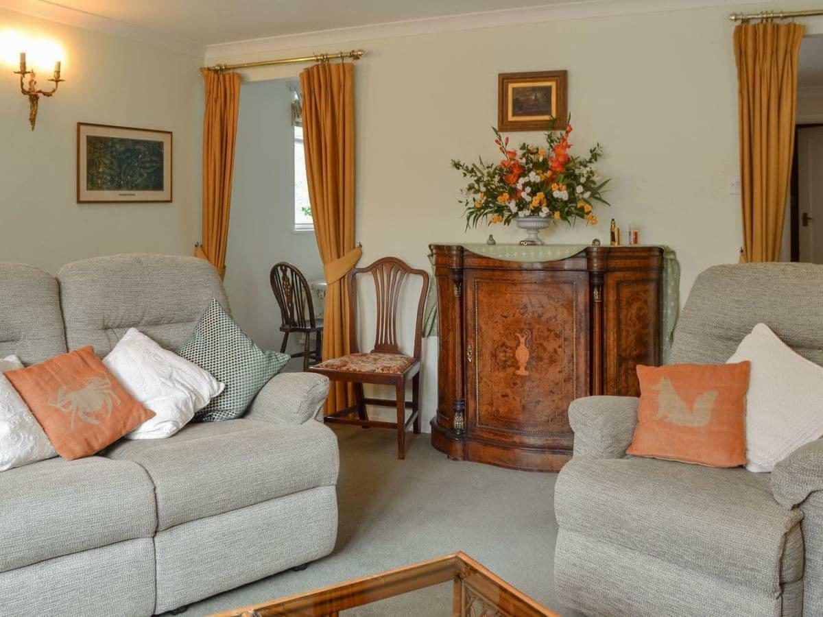 Swallow Barn Villa Chobham  Esterno foto